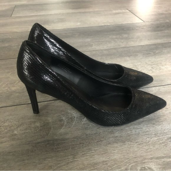 BRAND NEW real leather shiny heels - Picture 3 of 8